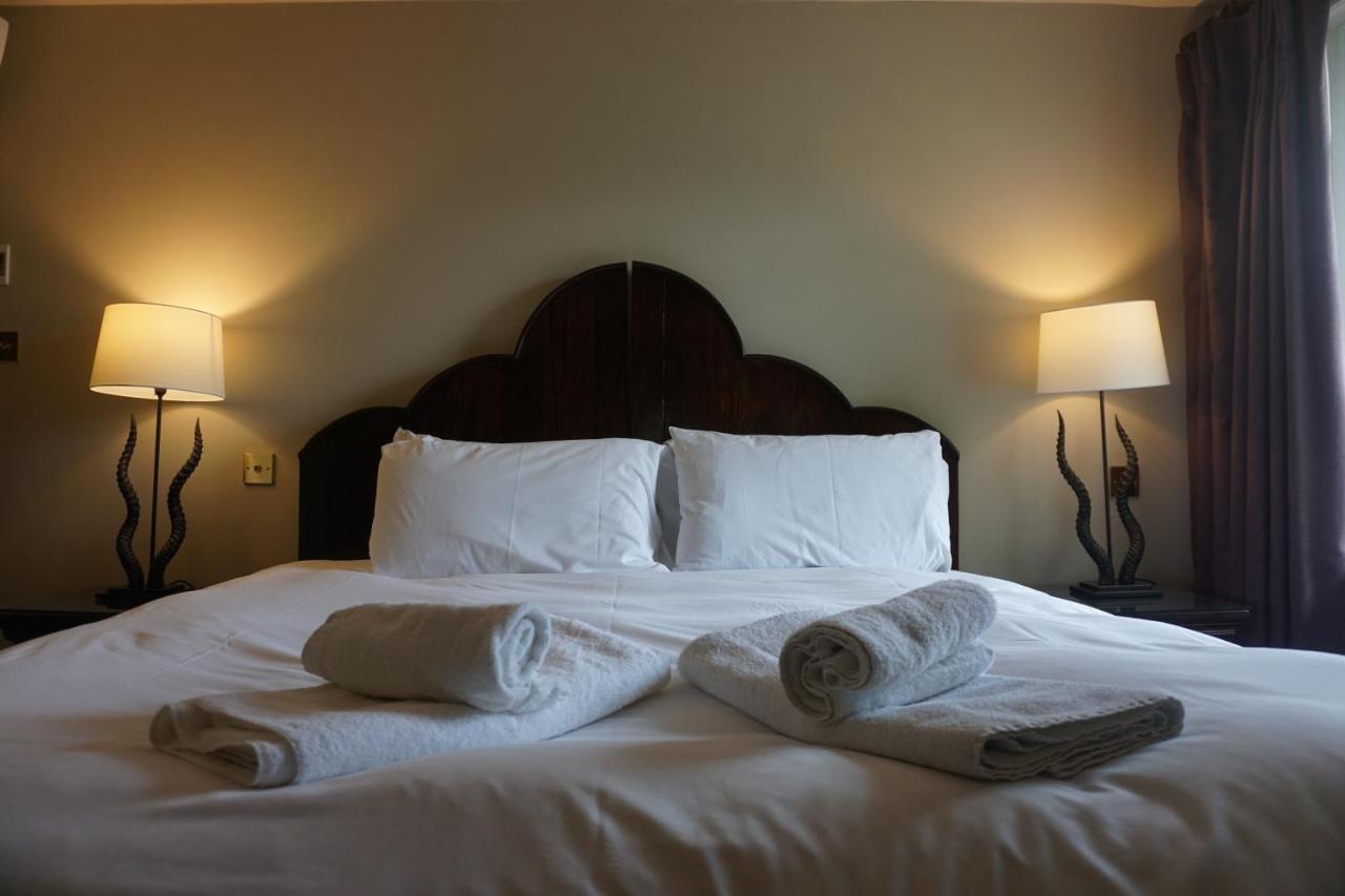 The Pembroke Arms Otel Wilton  Oda fotoğraf